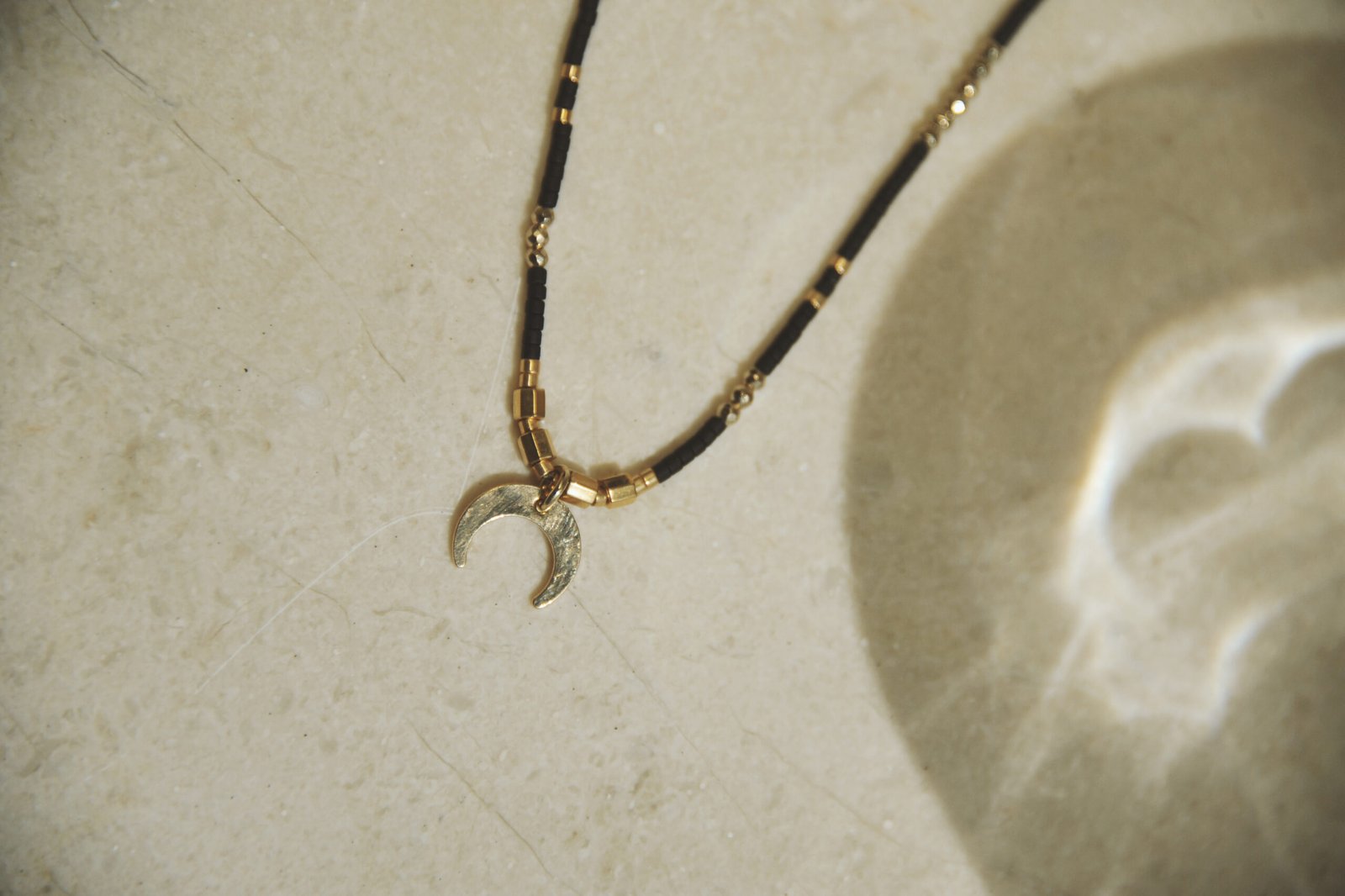 Beads Necklace - Kuroi